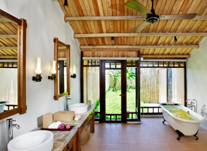 Combo Emeralda Resort 5* - 2N1Đ