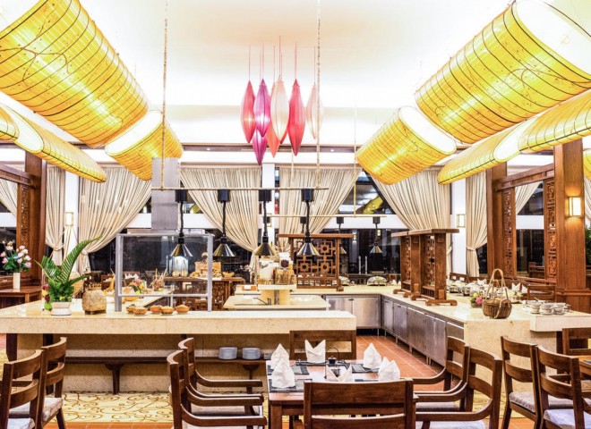 Combo Emeralda Resort 5* - 2N1Đ