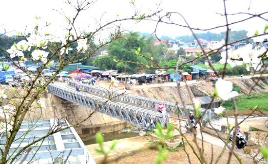 Ninh Bình - Hà Nội - Mộc Châu - Mường Phăng - Điện Biên - Hà Nội