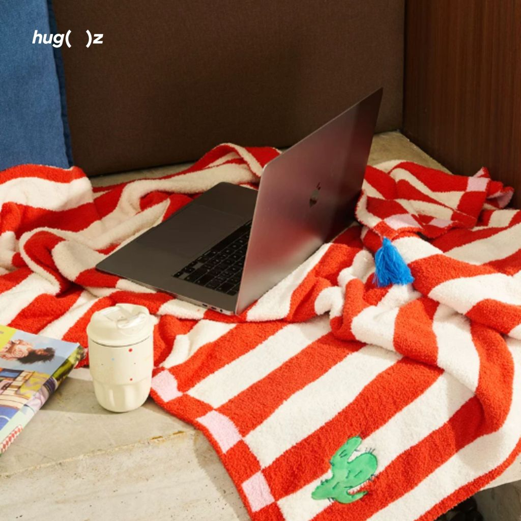 Chăn Nhung Hai Mặt Milk Cap Blanket- Love in Summer