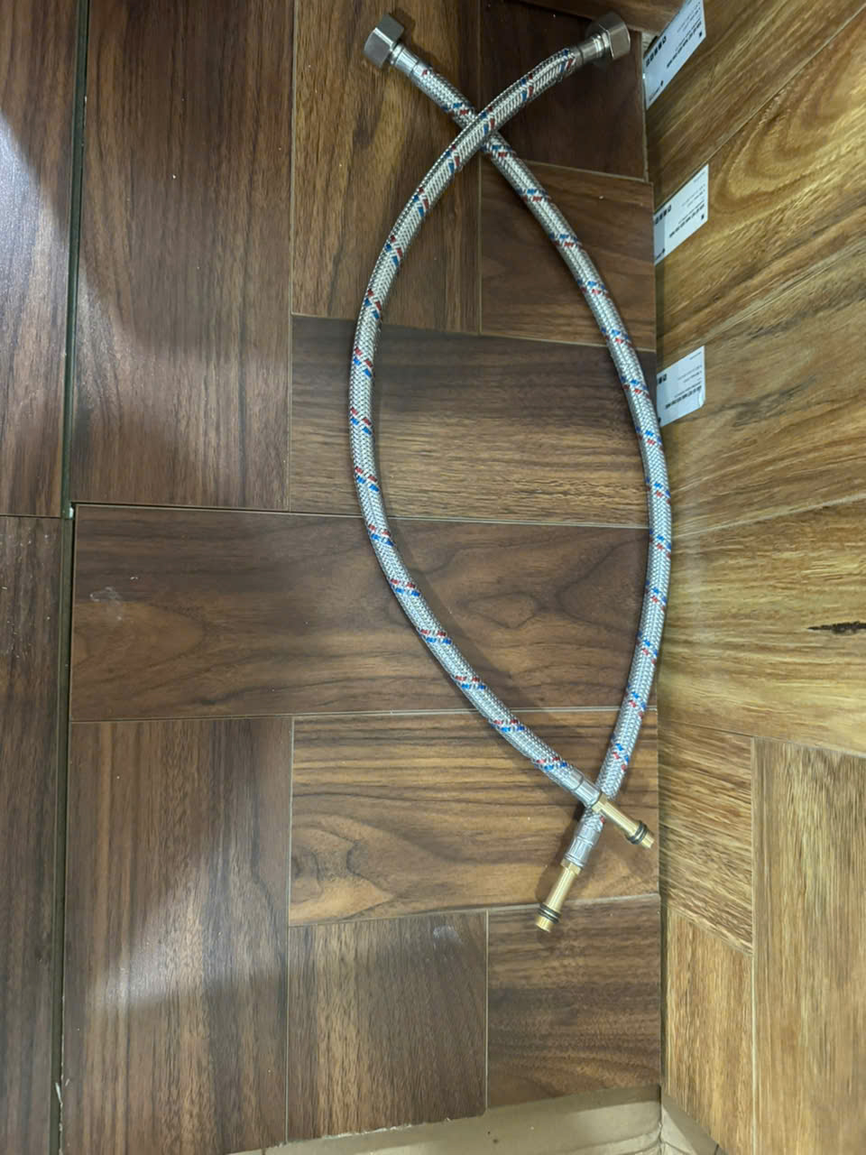 Đôi dây cấp nước chân kim inox vòi chậu nóng lạnh GIORMANI OB04