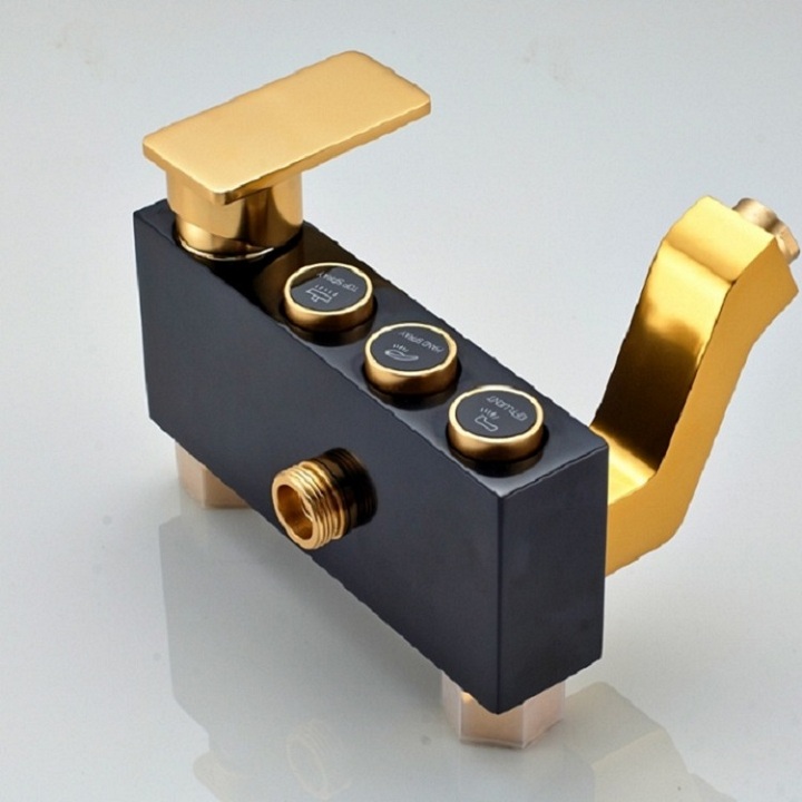 Bộ sen cây tắm nóng lạnh vàng đen 3 nút cao cấp GIORMANI SC30