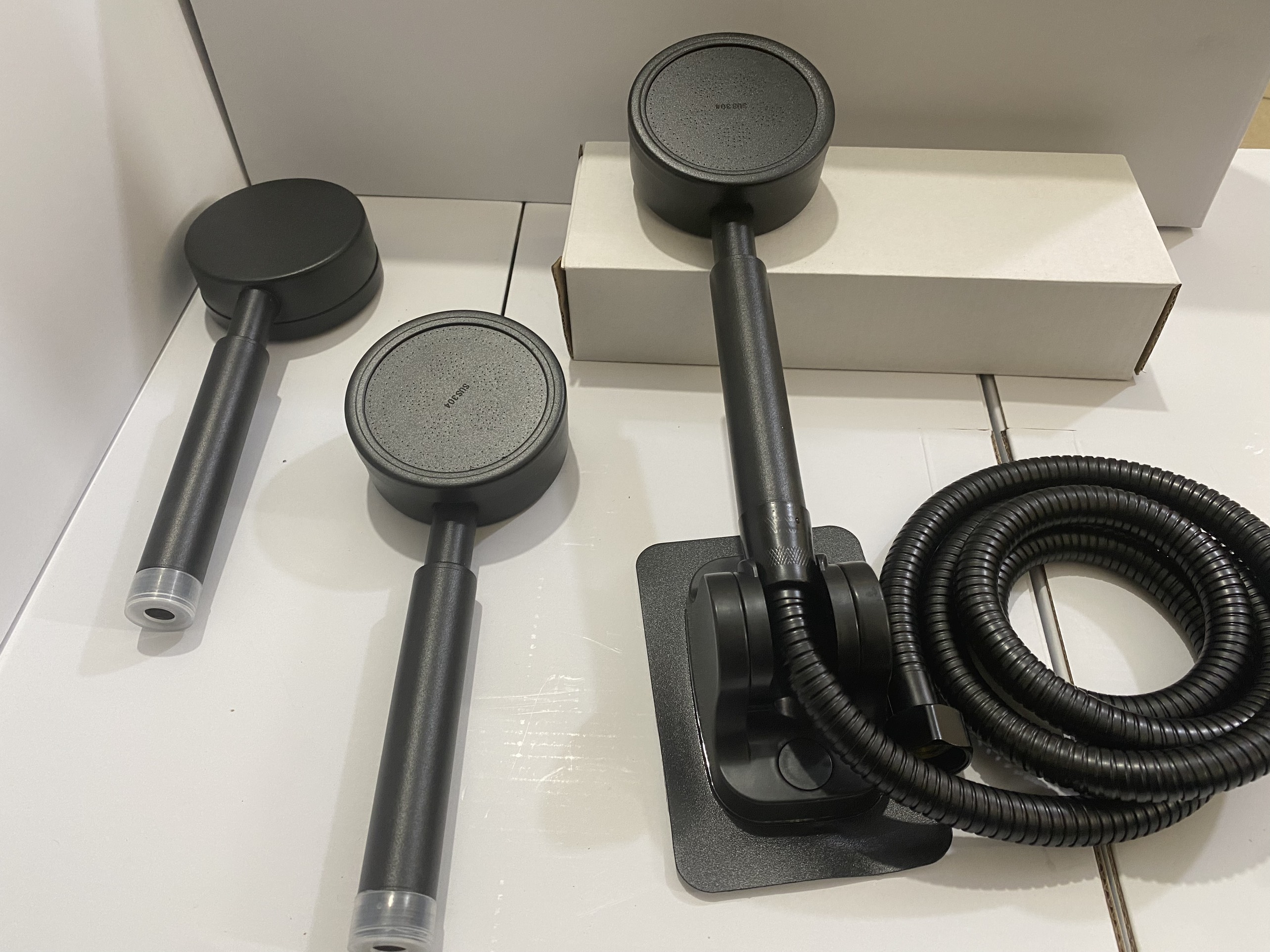 Bộ vòi hoa sen tăng áp inox 304 mạ đen GIORMANI VHS15