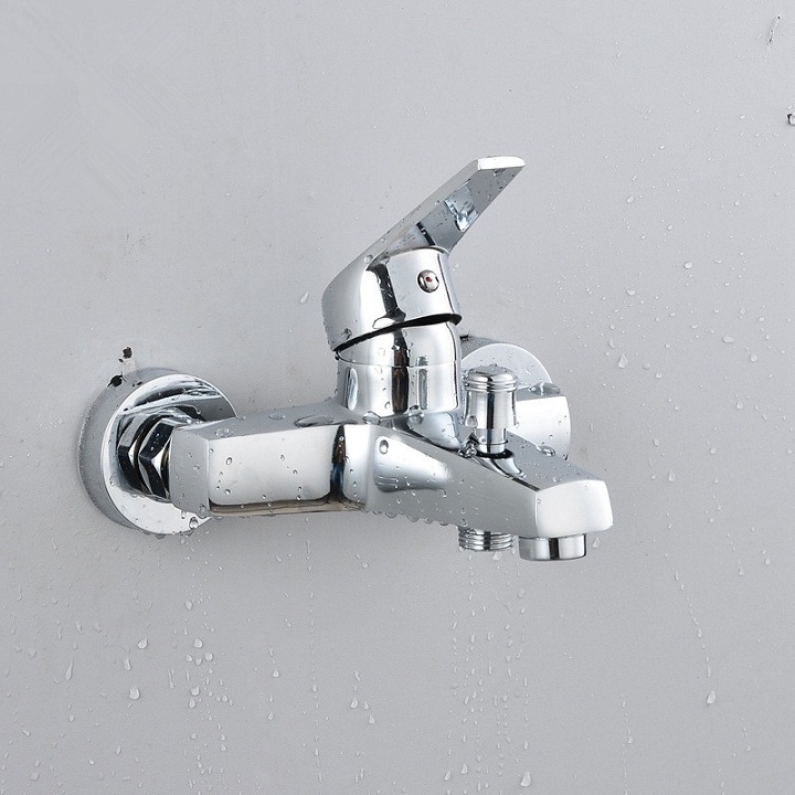 Củ sen tắm nóng lạnh GIORMANI SNL905 cao cấp kèm đôi chân đồng chữ Z