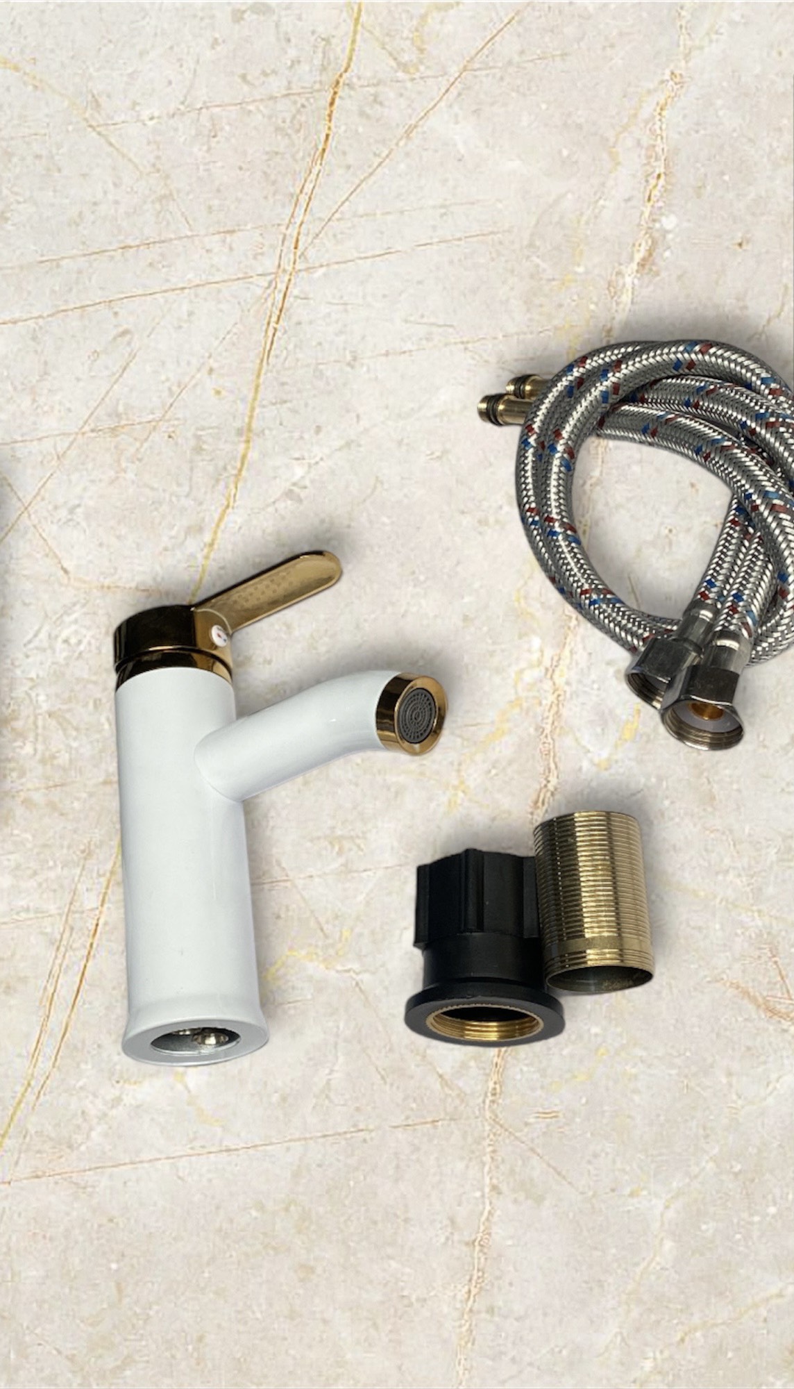 Vòi lavabo, vòi rửa mặt GIORMANI nóng lạnh vàng trắng cao cấp SNL51 kèm đôi dây cấp inox