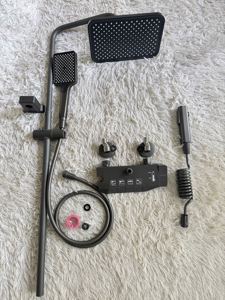 Bộ sen cây tắm phím đàn nóng lạnh mạ màu titan cao cấp GIORMANI SC38