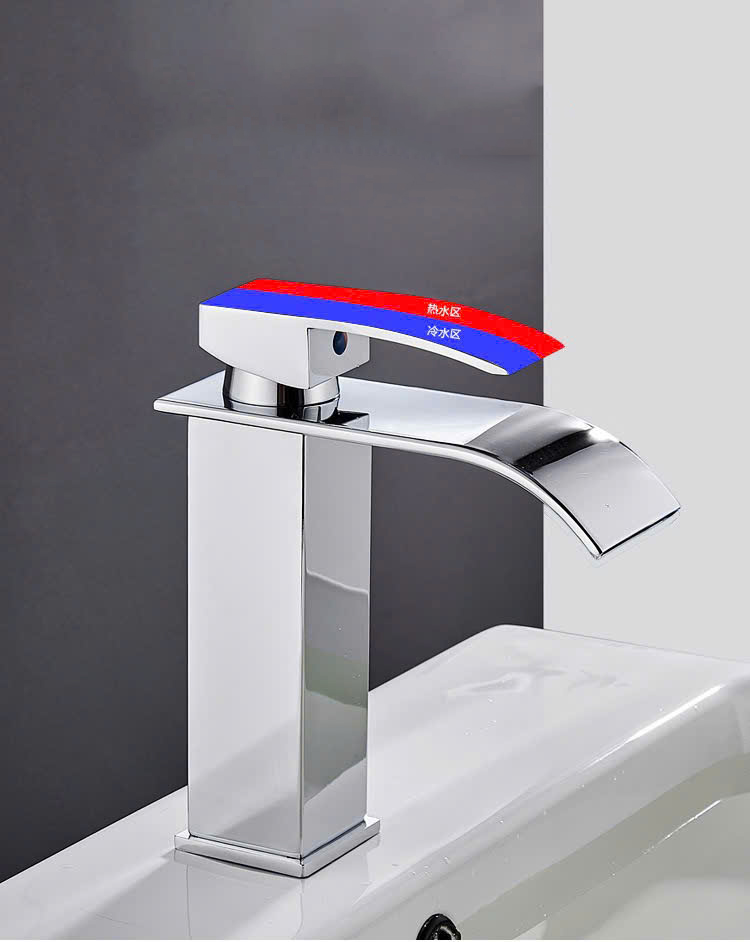 Vòi lavabo, vòi rửa mặt GIORMANI nóng lạnh cao cấp SNL63 kèm đôi dây cấp inox