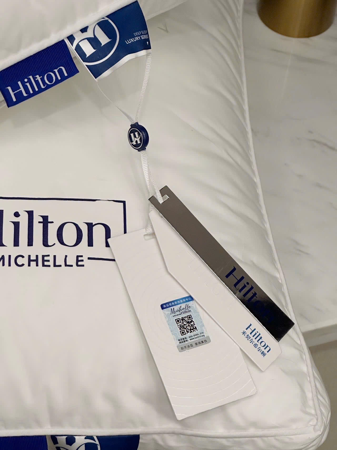 Ruột gối Khách sạn