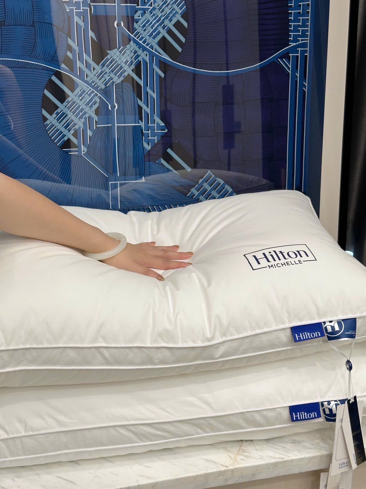 Ruột gối Khách sạn