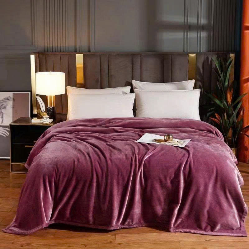 Chăn Lông Thỏ Xuất Nhật – Mềm Mịn, Sang Trọng, Giữ Ấm Hoàn Hảo