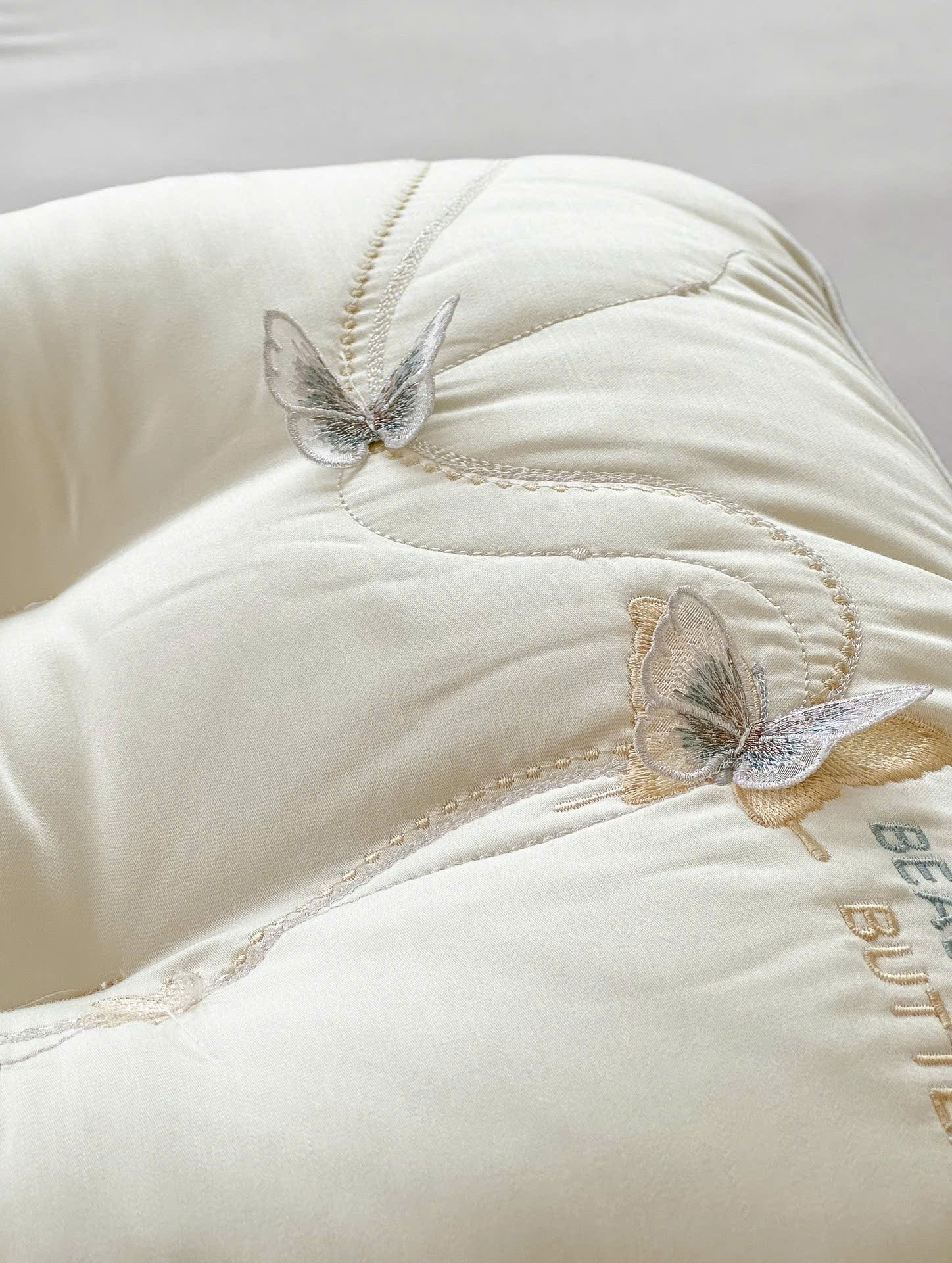 Ruột gối Tencel Thêu Lõi Bông Tơ Tằm Cao Cấp