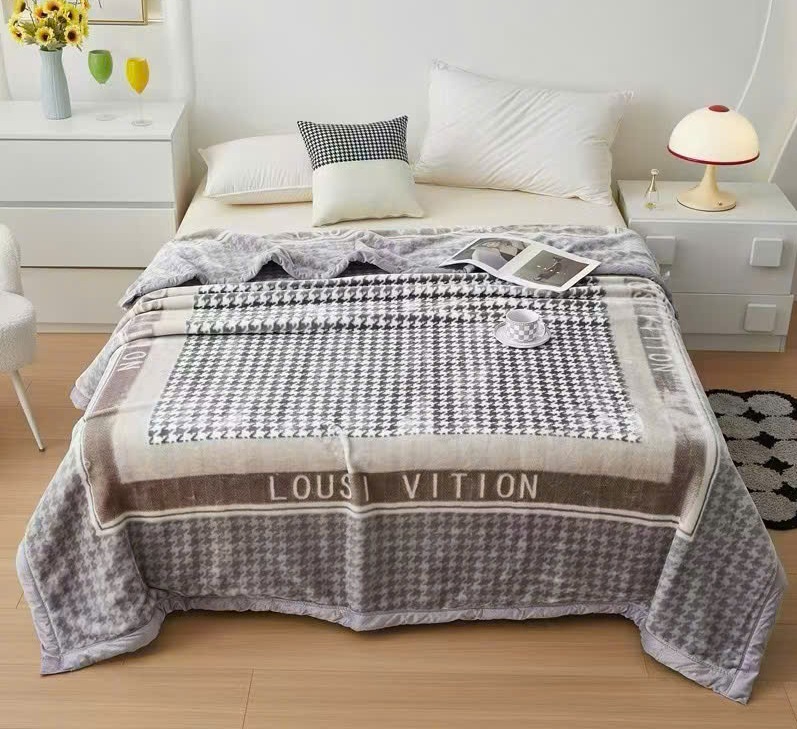 Chăn Siêu Tuyết 3KG – Nhẹ, Mềm Mịn, Phù Hợp Mọi Thời Tiết