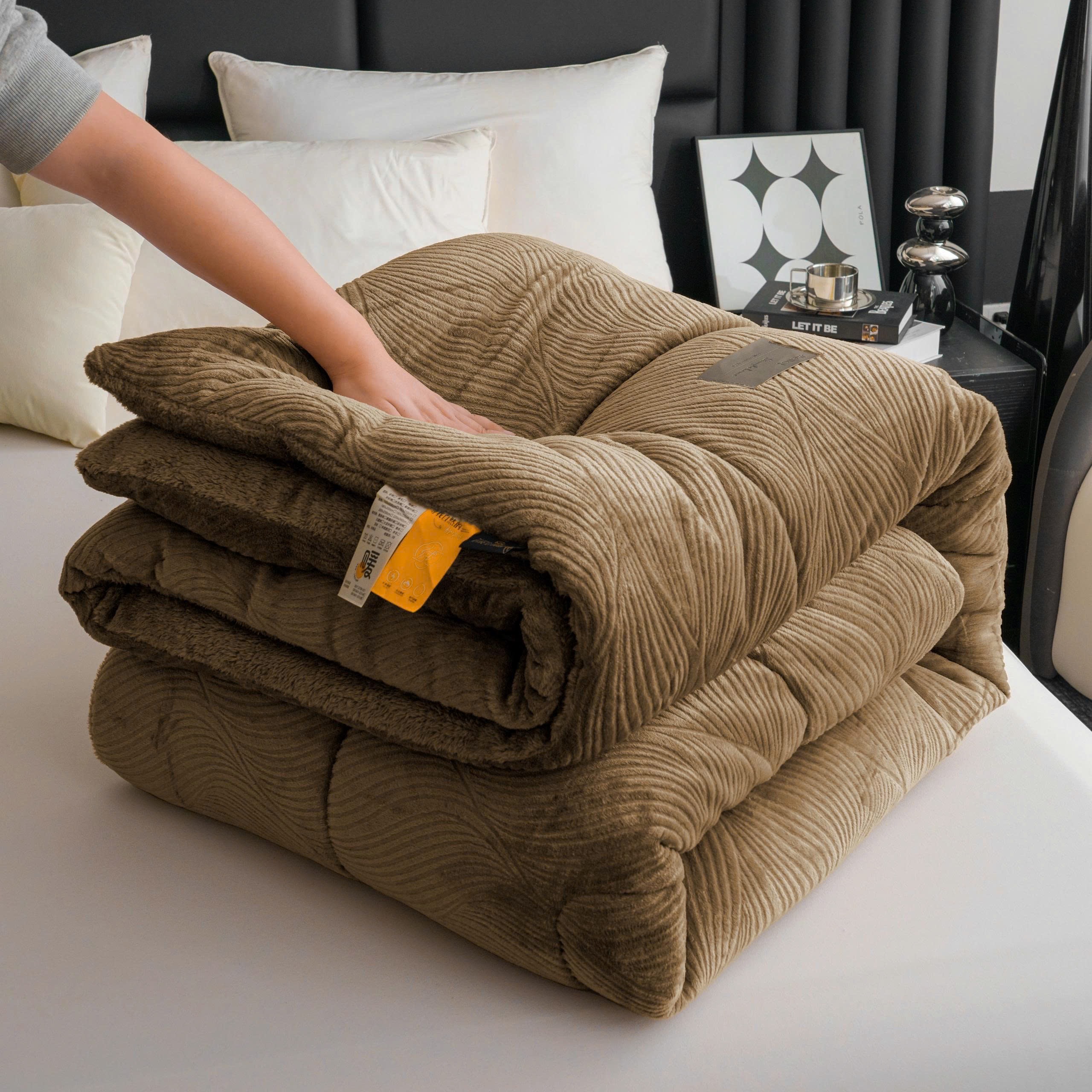 Chăn Lông Thỏ Mặt A Nhung Tuyết 4KG – Mềm Mịn, Giữ Ấm Tuyệt Vời Cho Mùa Đông