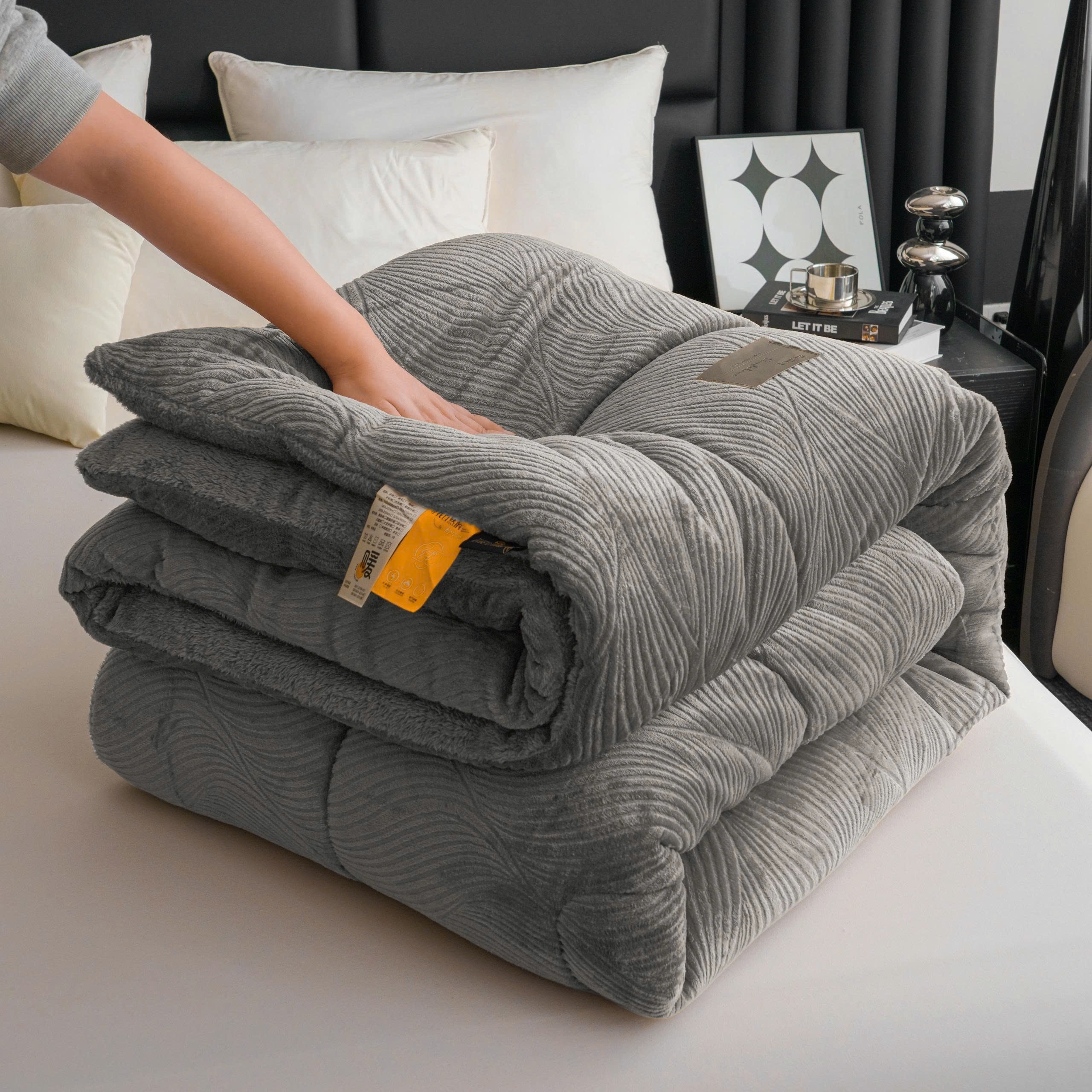 Chăn Lông Thỏ Mặt A Nhung Tuyết 4KG – Mềm Mịn, Giữ Ấm Tuyệt Vời Cho Mùa Đông