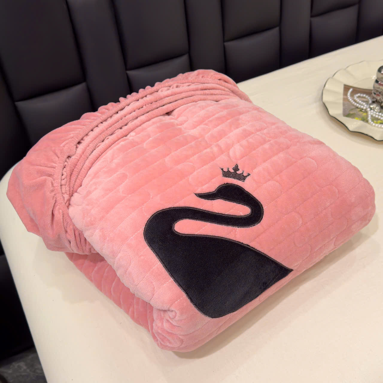 Bộ Ga Gối Nỉ Nhung 3 Món Cao Cấp – Mịn Mướt, Sang Trọng, Giá Cực Hấp Dẫn