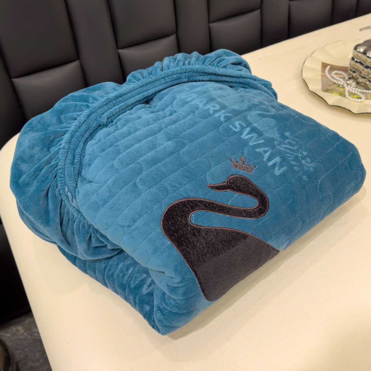 Bộ Ga Gối Nỉ Nhung 3 Món Cao Cấp – Mịn Mướt, Sang Trọng, Giá Cực Hấp Dẫn