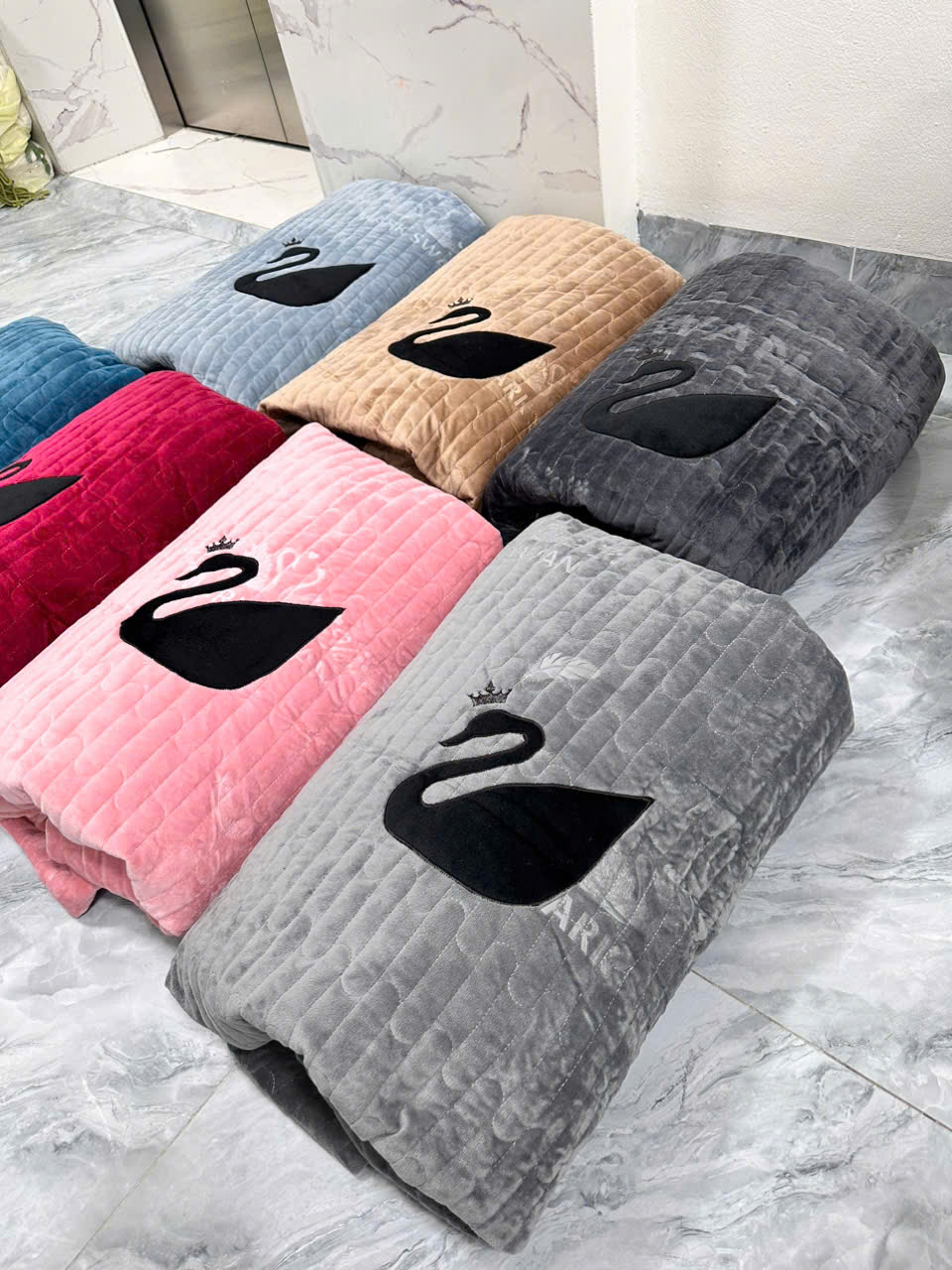 Bộ Ga Gối Nỉ Nhung 3 Món Cao Cấp – Mịn Mướt, Sang Trọng, Giá Cực Hấp Dẫn