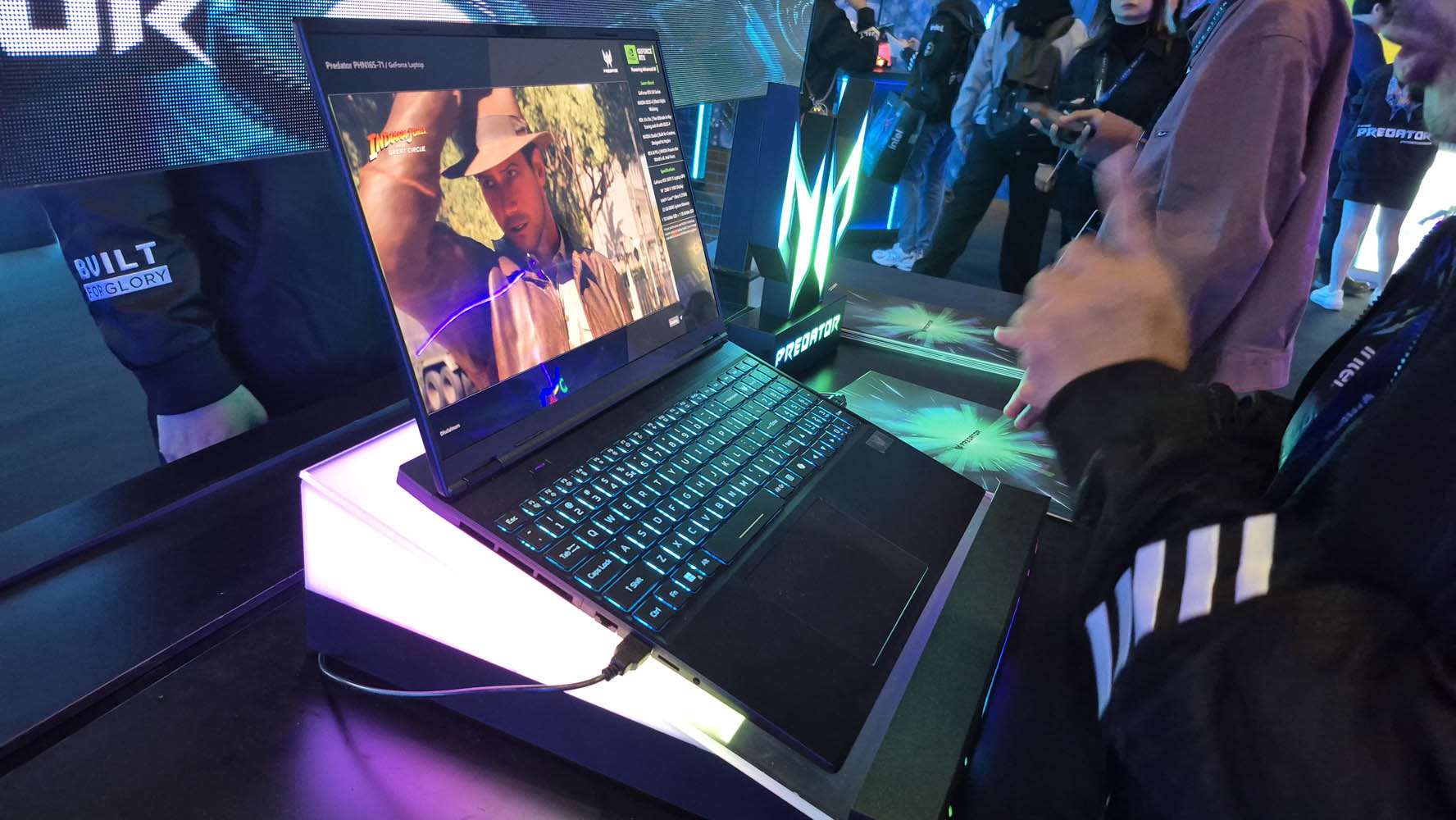 2026: Laptop nhanh hơn, nhưng phải trả giá bằng bộ nhớ