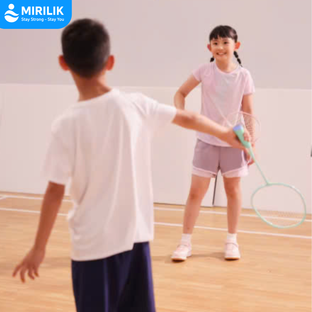 Vợt cầu lông cán thép cho bé trai bé gái 4-7 tuổi BR 100 Perfly Hồng MIRILIK