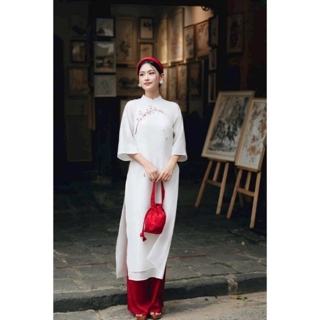 Áo dài nữ trắng thêu hoa Áo dài Tết 2026 cách tân dáng suông vải đính kết thủ công cao cấp Mirilik