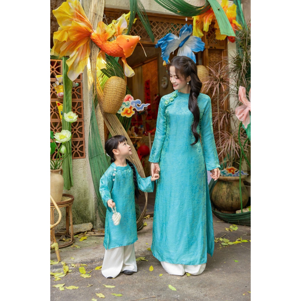 Áo Dài VÂN THƯ Mẹ Và Bé Áo Dài Gấm Lụa Cao Cấp Set Gia Đình Truyền Thống Mặc Tết Chụp Ảnh Yuripromax