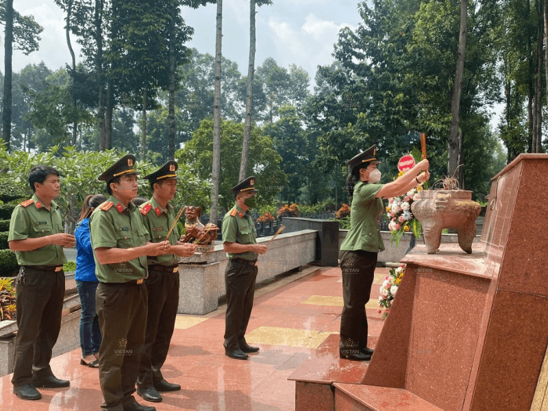 Gửi trọn lời chúc 27/7 ý nghĩa cùng quà tặng tri ân trang trọng
