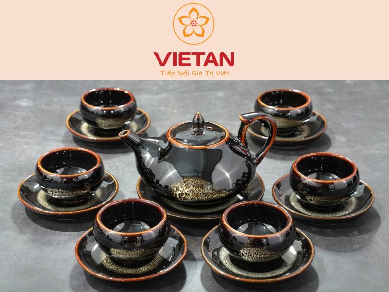 tặng bộ ấm chén kỷ niệm ngày thành lập công ty