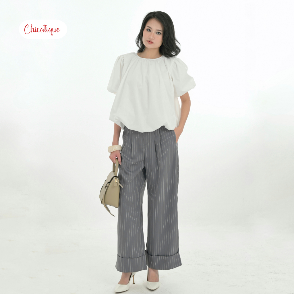 Áo kiểu nữ dáng bí Chicatique Ella cotton Hàn tay phồng form rộng trẻ trung