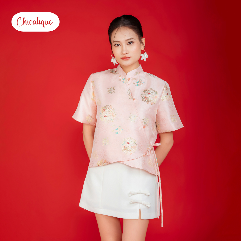 Áo gấm cách tân Mộc Hoa Chicatique gấm thêu cổ tàu hiện đại sang trọng