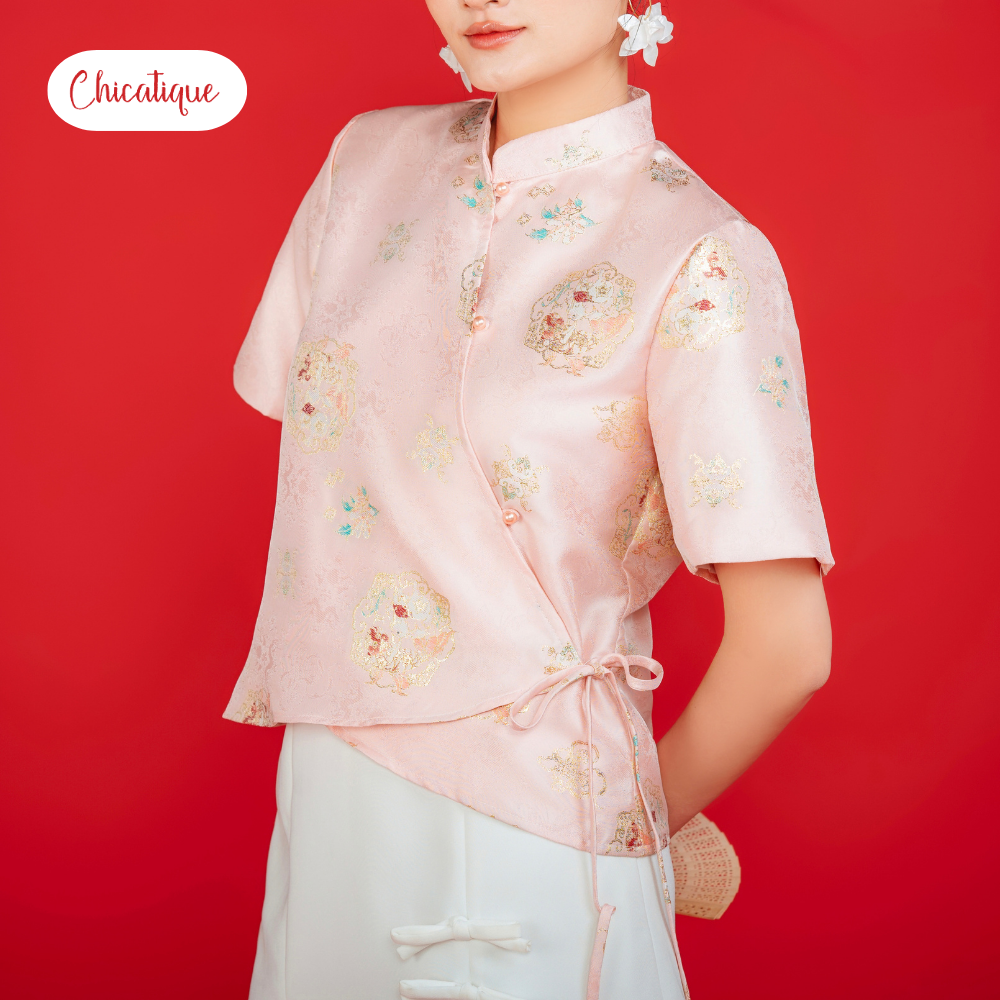 Áo gấm cách tân Mộc Hoa Chicatique gấm thêu cổ tàu hiện đại sang trọng