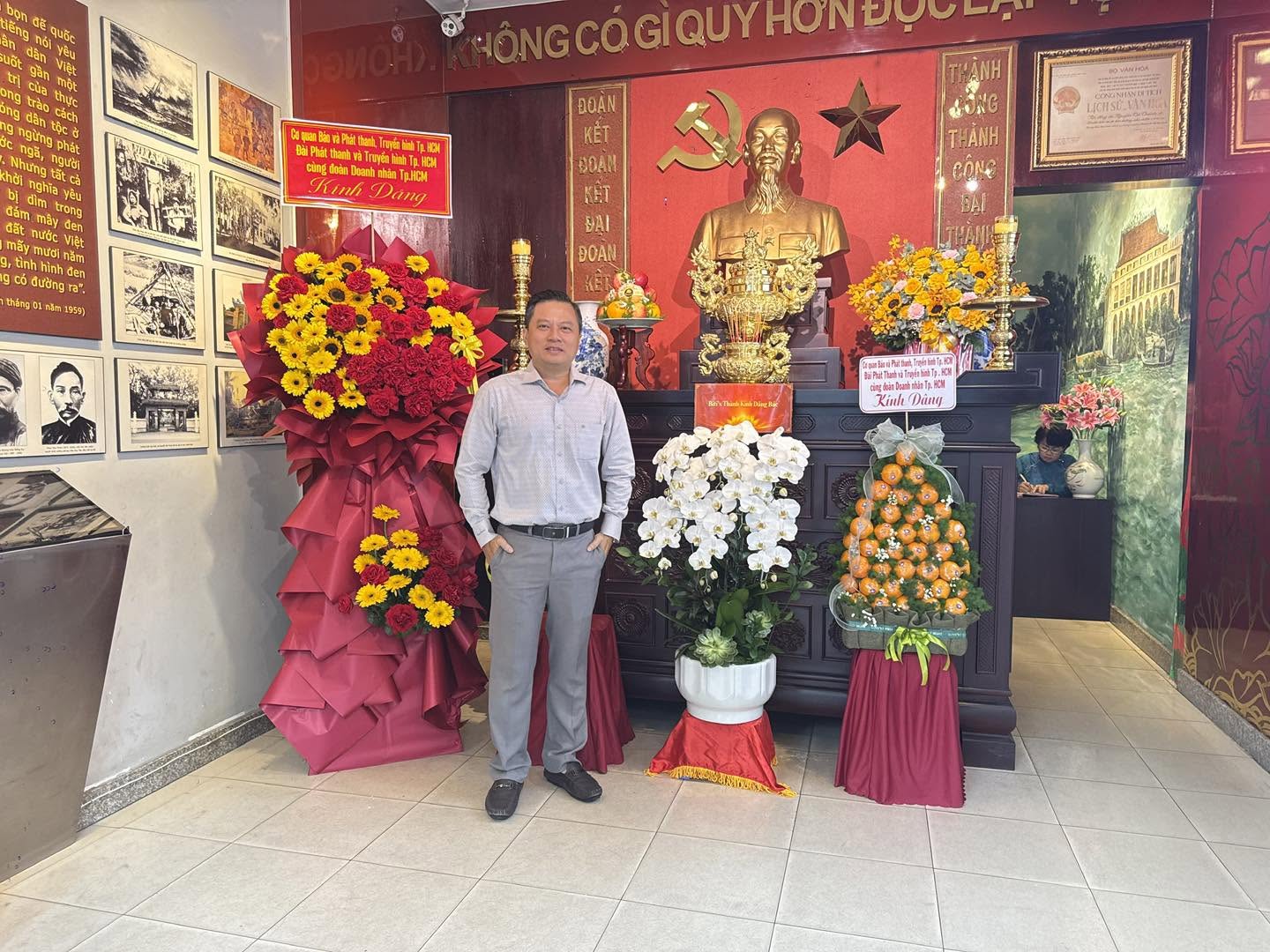 Việt Tín tham gia Chương trình 
