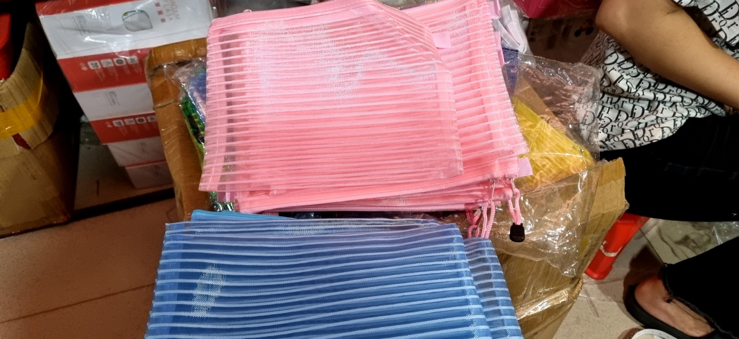 Túi lưới dây kéo A5 (1T*4H*35B*12C)