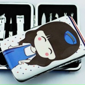 Bấm móng tay bộ hình Cô gái (1T*240B)