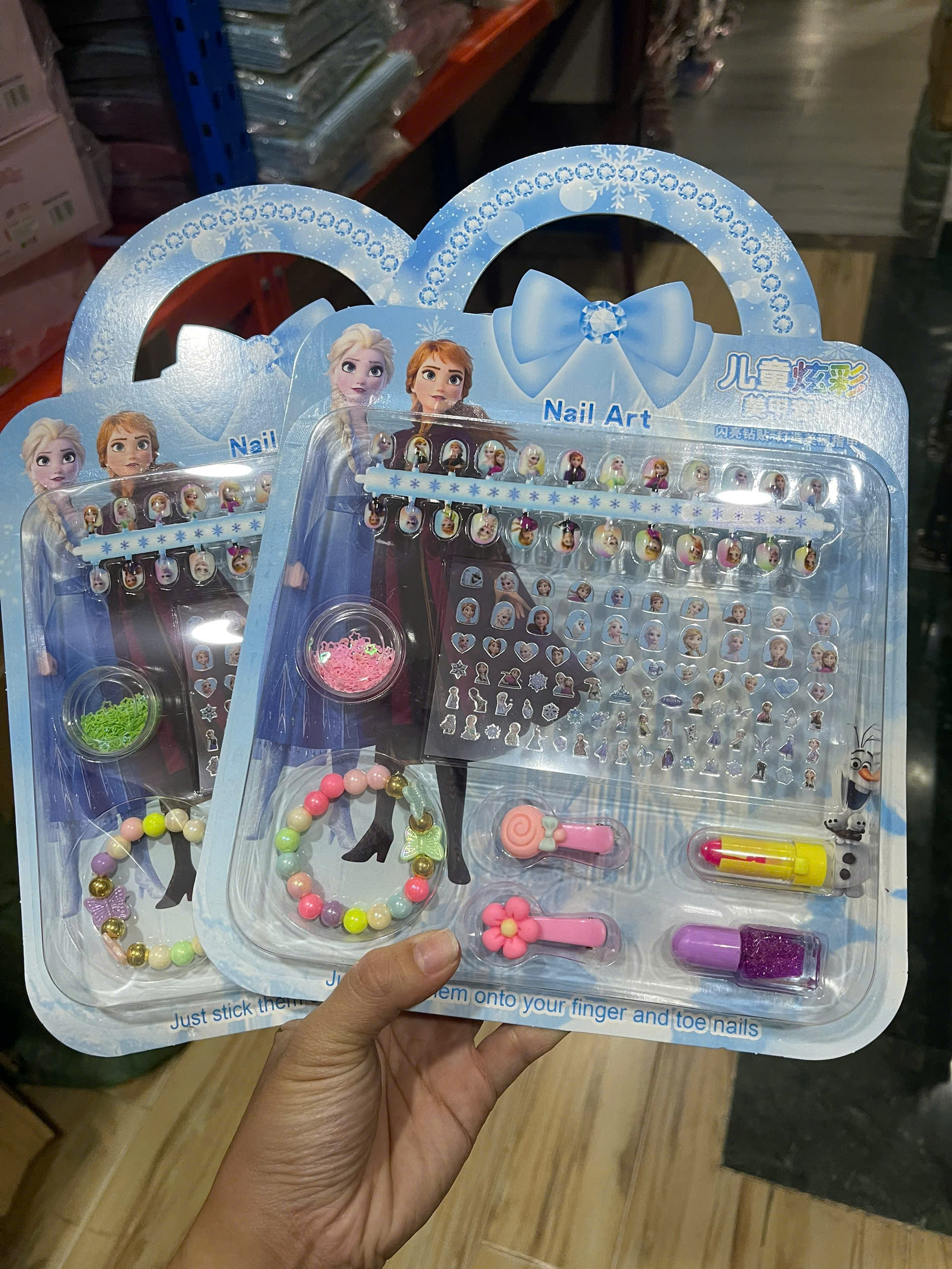Bộ đồ chơi  làm móng và vòng tay cho bé - hoạt tiết elsa - DP
