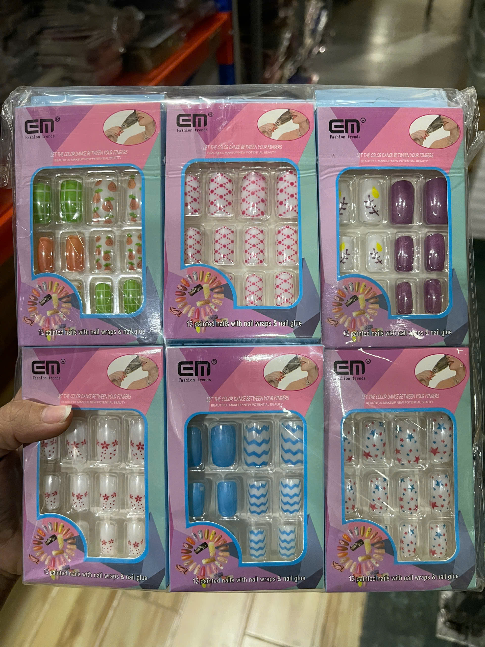 Móng tay bộ - 12 móng vuông + keo - JP2055 ( 1T*60L*12B )