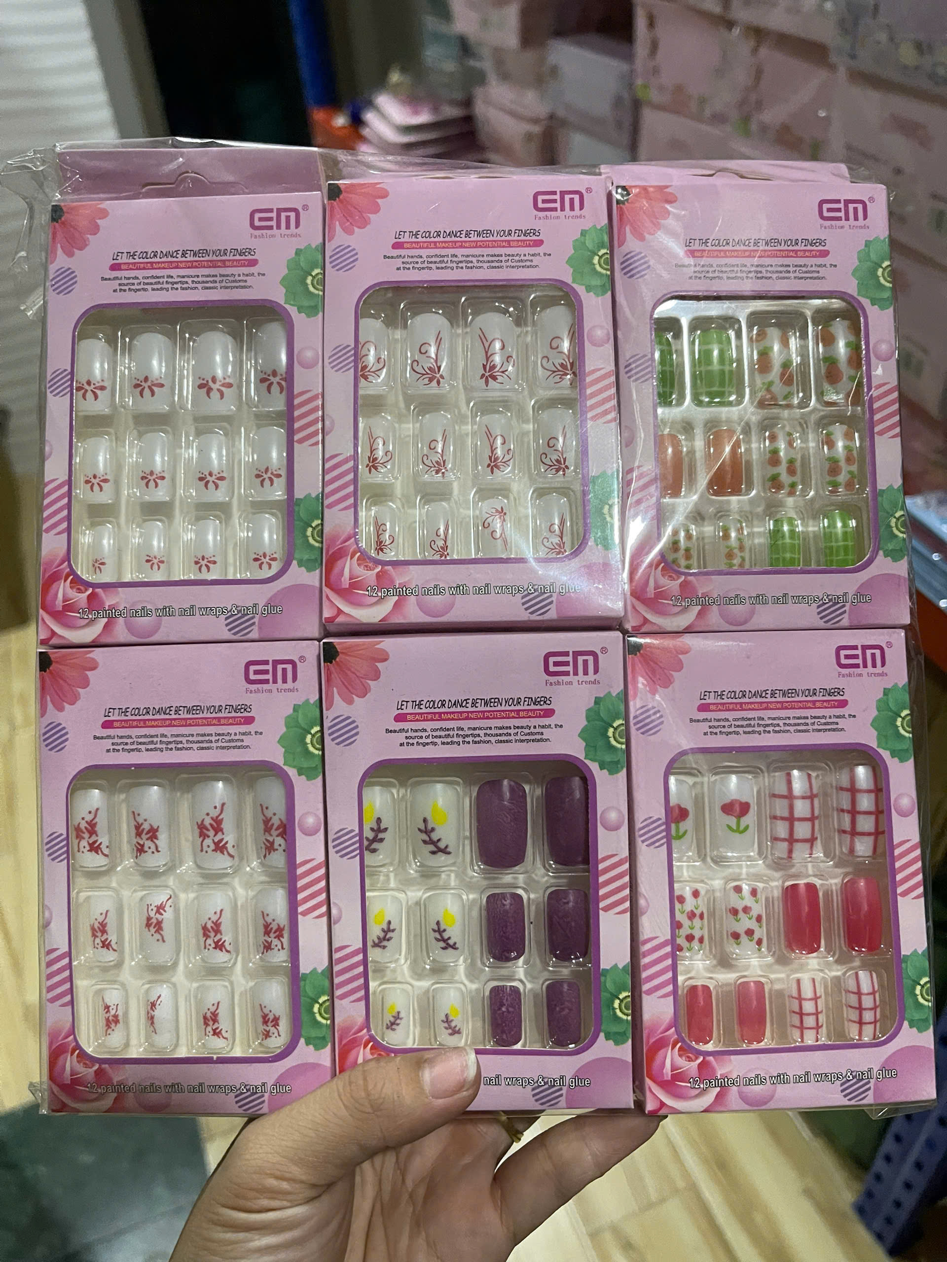 Móng tay bộ - 12 móng vuông + keo - JP2051 ( 1T*60L*12B )