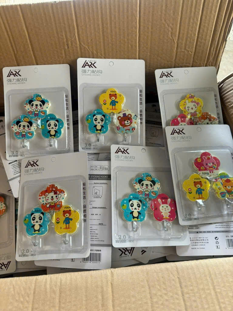 Móc dán tường chịu lực 3kg ( 1T*400V*3C )