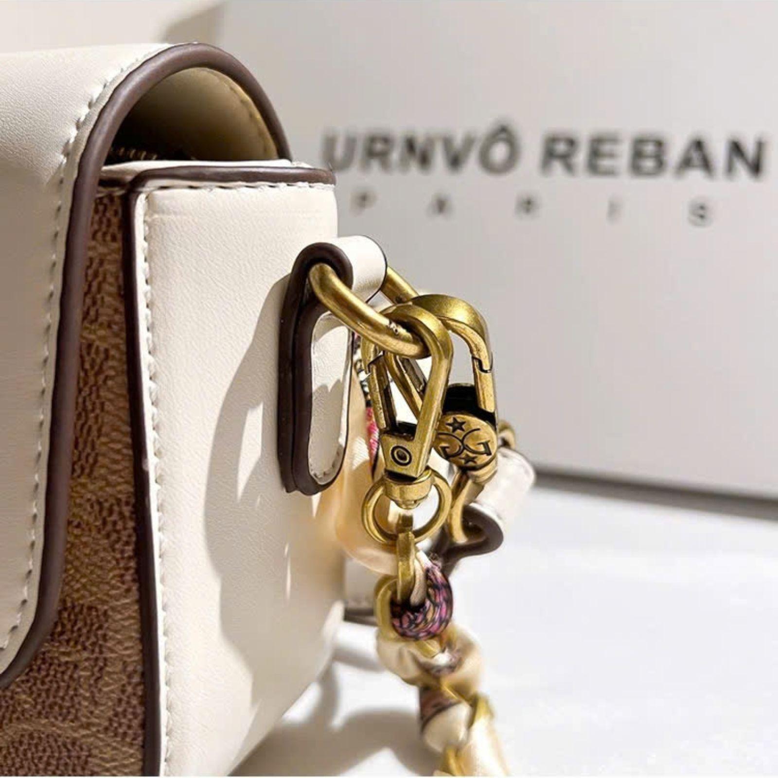 Túi Đeo Chéo và Đeo Vai HUYNBI-A05 2 Dây phối Khăn Lụa Kích thước 22cm cho Nữ - Bag (KÈM HỘP) Kem