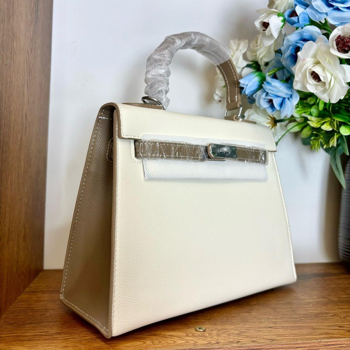 K5_Túi Xách Đi Tiệc Nữ Kelly Da Bò Thật size 25cm Khóa Bạc KÈM HỘP- HUỲNH BI Luxury Bag Kem