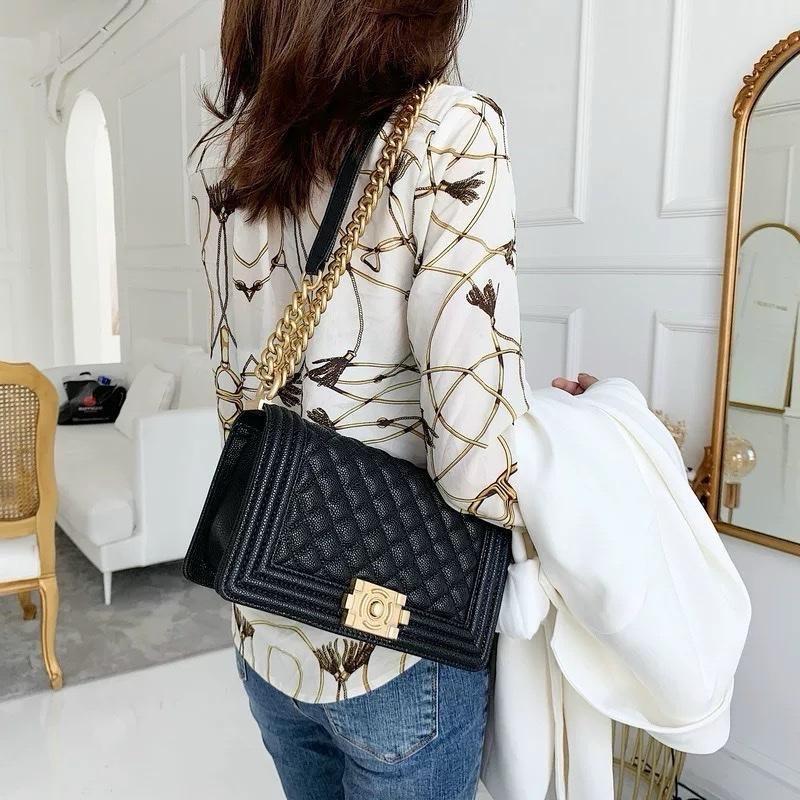 O2_[FULL BOX HÃNG] Túi Xách Nữ Da Thật, Da Bê Caviar Trần Ô Trám Khoá Vàng, Kích Thước 25cm