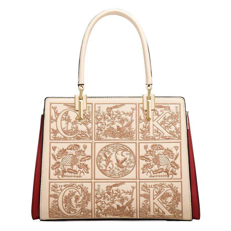 Z6_Túi Xách Nữ Họa Tiết Thêu Hoa Trên Da Bò Cao Cấp, Kích Thước 29cm, 5 Ngăn Bag Kem túi  xách