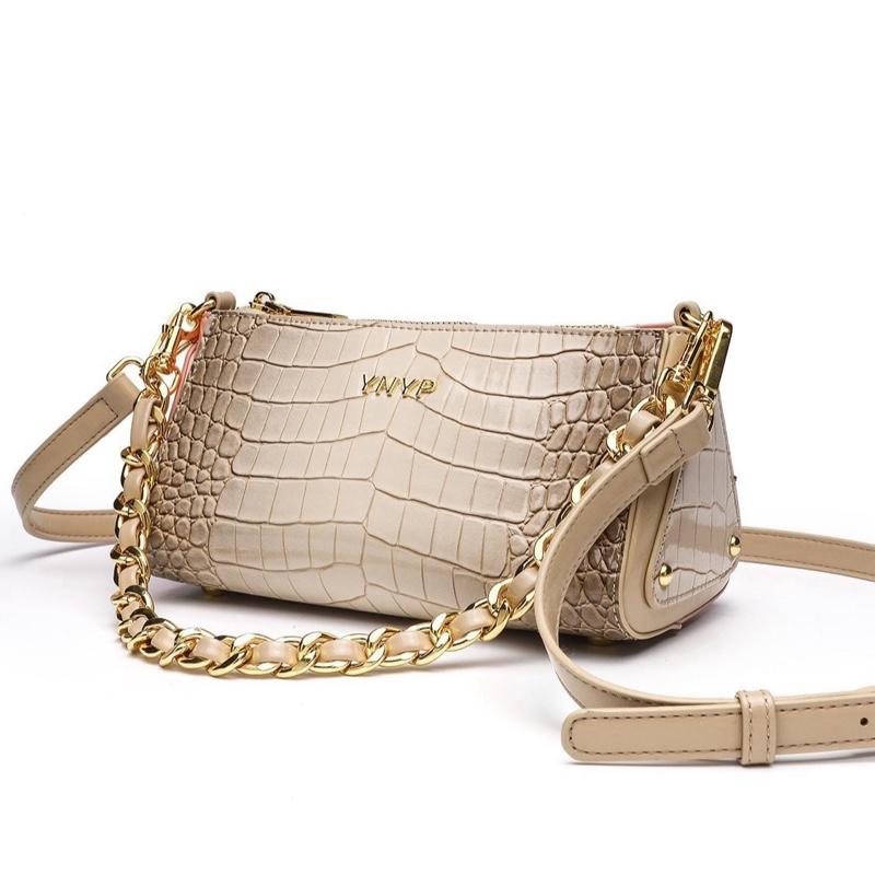 P4_Túi Đeo Vai Da Bò Hoạ Tiết Cá Sấu, Kích Thước 22cm