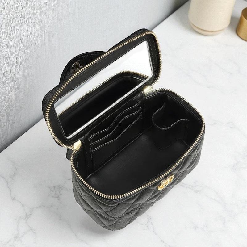 Túi Cốp Đeo Chéo Nữ Da Caviar Khóa Thép Không Hen Gỉ Kích Thước 18cm KÈM HỘP Bag Đeo Vai túi cốp Kem