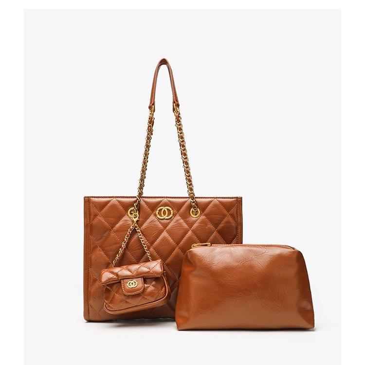 K8_Túi Đeo Vai Da Bê Thật Nhập Khẩu Ý Kèm Túi Như Hình - HUYNHBI