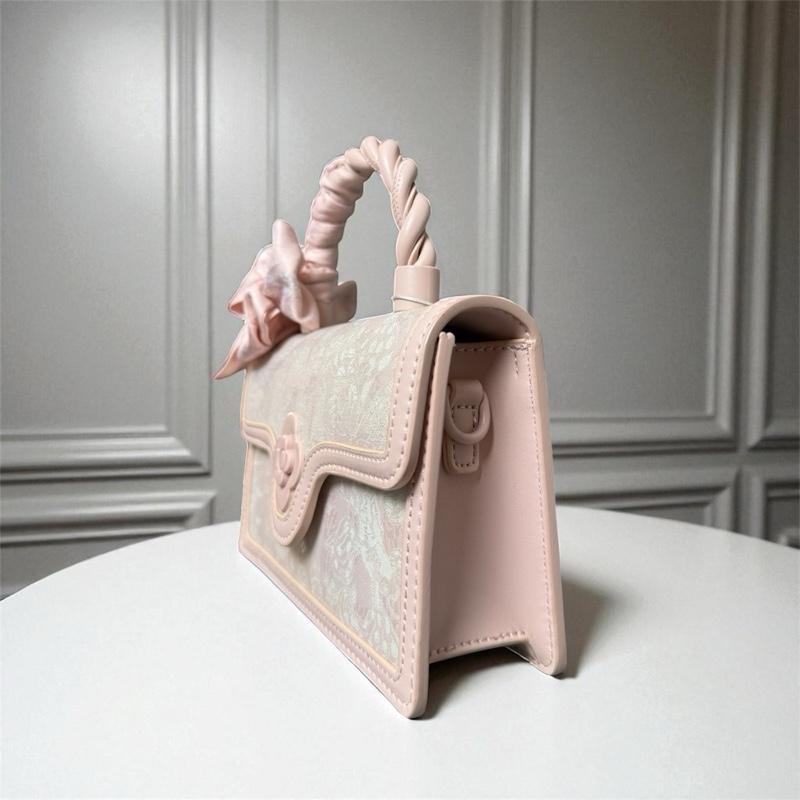 G2_Túi Xách Nữ Da Bò Dập Họa Tiết [Kèm Khăn Lụa] - 20x15x7cm Hoa Bag Hồng Kem