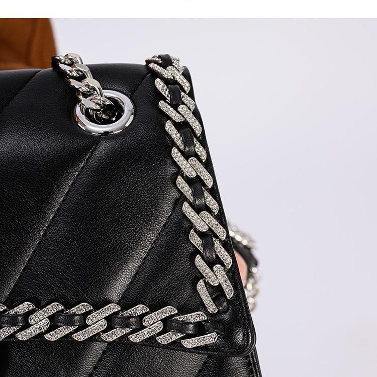 D3_Túi Đeo Vai Nữ Chất liệu Da Cừu Thật, Khoá Thép Titan Đính Đá Không Gỉ, Đi Tiệc Sang Trọng, 3 ngăn KÈM HỘP Bag Nữ Kem