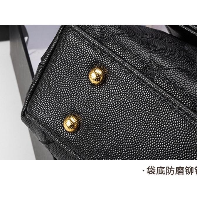 F5_Túi Đeo Chéo Nữ Da Hạt Caviar, Dây Đeo Thép Không Gỉ, Kích Thước 24cmm (Có Hộp) - HUỲNH BI LUXURY Bag Da Kem