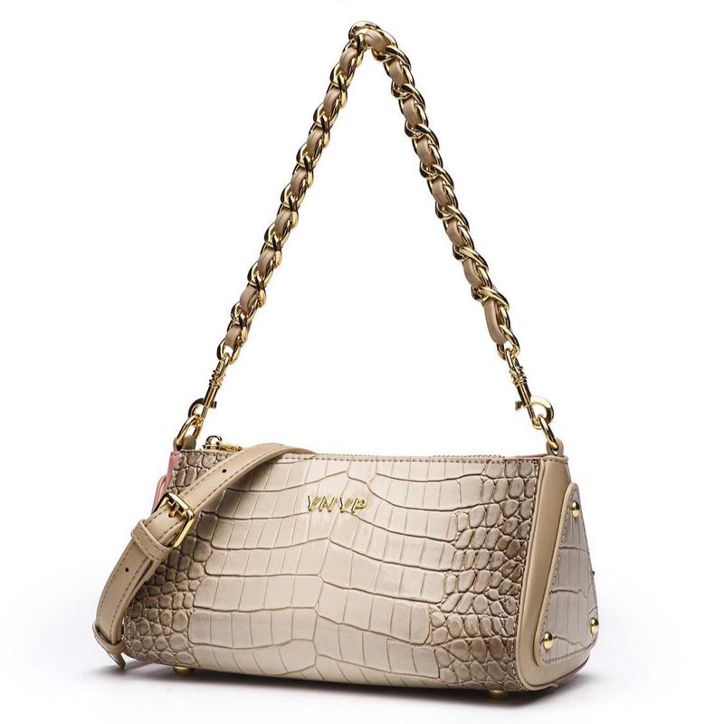 P4_Túi Đeo Vai Da Bò Hoạ Tiết Cá Sấu, Kích Thước 22cm