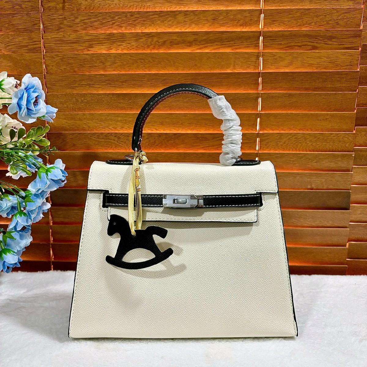 K5_Túi Xách Đi Tiệc Nữ Kelly Da Bò Thật size 25cm Khóa Bạc KÈM HỘP- HUỲNH BI Luxury Bag Kem