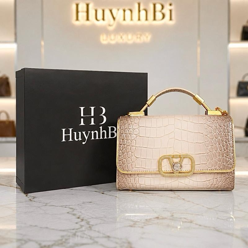 HuynhBi D2_Túi Xách Da Bò Dập Vân Cá Sấu Kích Thước 24cm, 5 Ngăn Có 2 Dây Đeo Chéo, Có Hộp Làm Quà Tặng